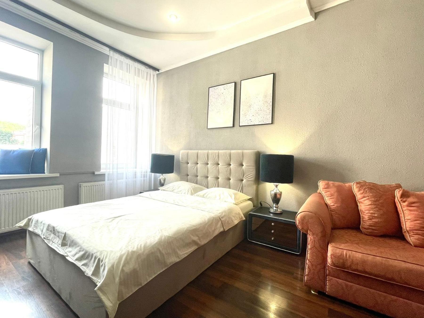 Куліша 41, Помешкання В Центрі Біля Тц Форум Appartement Lviv Buitenkant foto
